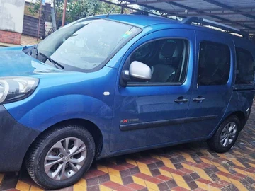 Авто Renault Kangoo Passenger 2013 № 8036103