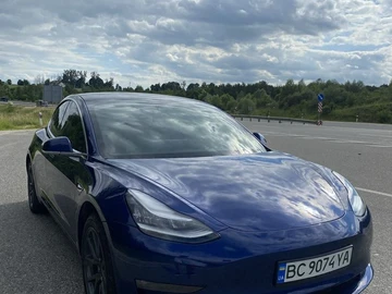 Авто Tesla Model 3 2020 № 8036112