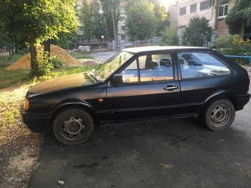 Авто Volkswagen Polo 1993 № 8036180