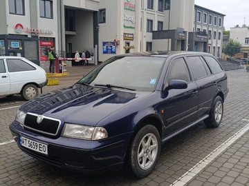 Авто Skoda Octavia 2000 № 8036314