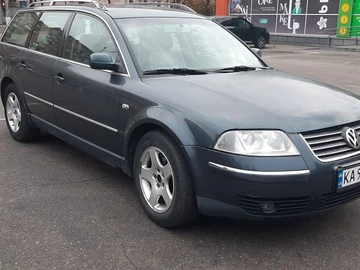 Авто Volkswagen Passat Variant 2002 № 8036396