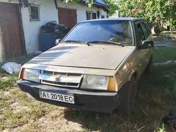 Авто ВАЗ 2109 1990 № 8036412