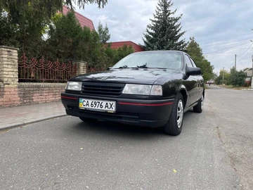 Авто Opel Vectra 1989 № 8036522