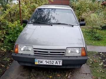 Авто ВАЗ 2109 1992 № 8036789