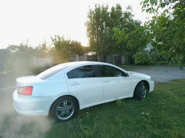 Авто Mitsubishi Galant 2010 № 8036856