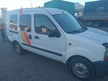Авто Renault Kangoo Passenger 2000 № 8036882