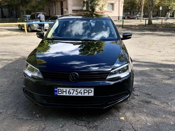 Авто Volkswagen Jetta 2011 № 8036901