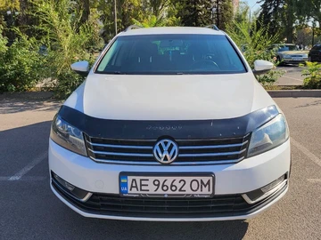 Авто Volkswagen Passat Variant 2013 № 8037105