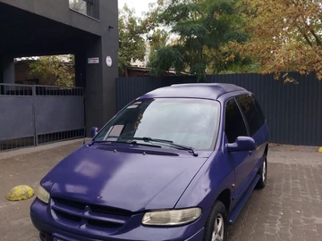 Авто Chrysler Voyager 1997 № 8037135