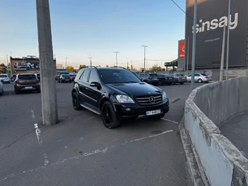 Авто Mercedes Ml Серия 2007 № 8037168