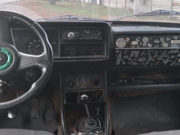 Авто ВАЗ 2107 1984 № 8037175