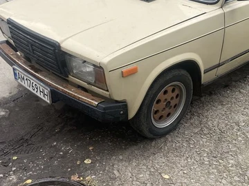 Авто ВАЗ 2107 1988 № 8037208
