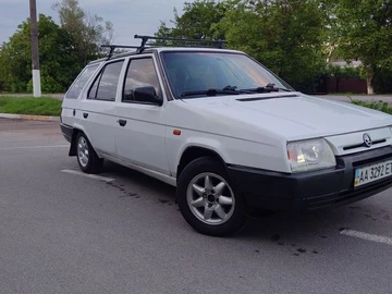 Авто Skoda Forman 1994 № 8037217