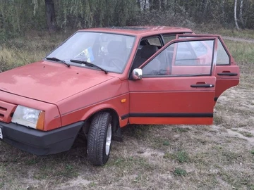 Авто ВАЗ 2109 1992 № 8037649