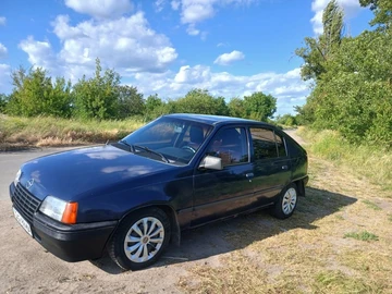 Авто Opel Kadett 1987 № 8037901