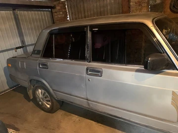 Авто ВАЗ 2105 1987 № 8038125