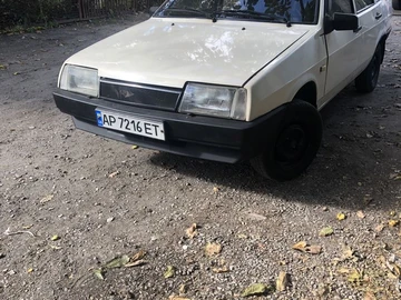 Авто ВАЗ 21099 1993 № 8038139
