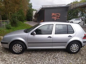 Авто Volkswagen Golf 2002 № 8038488