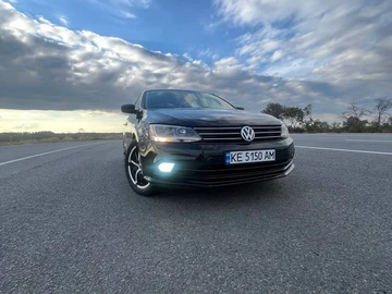 Авто Volkswagen Jetta 2015 № 8038769