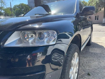Авто Volkswagen Touareg 2005 № 8038980