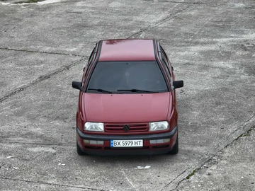 Авто Volkswagen Vento 1993 № 8039043
