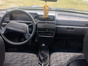 Авто Ford Canyon 2001 № 8039052