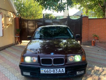Авто BMW 3 Серия 1993 № 8039095