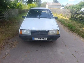 Авто ВАЗ 2109 1995 № 8039136