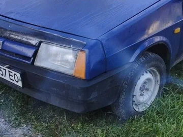 Авто ВАЗ 2109 1992 № 8039140
