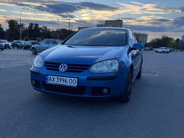 Авто Volkswagen Golf 2004 № 8039203