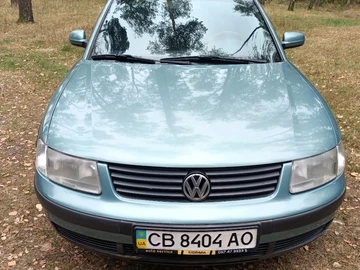 Авто Volkswagen Passat Sedan 2000 № 8039486