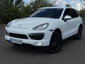 Авто Porsche Cayenne 2013 № 8039510