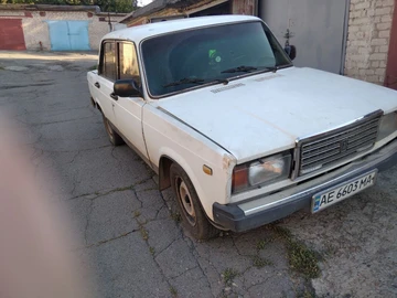 Авто ВАЗ 2107 1984 № 8039562