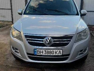 Авто Volkswagen Tiguan 2010 № 8039619