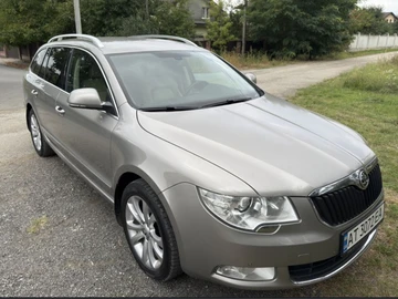 Авто Skoda Superb 2012 № 8039672