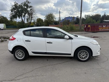 Авто Renault Megane 2011 № 8039735
