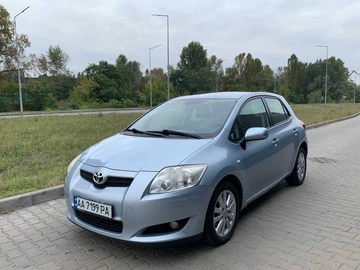Авто Toyota Auris 2007 № 8039736