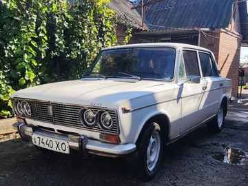 Авто ВАЗ 2103 1980 № 8040036