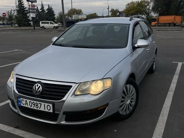 Авто Volkswagen Passat Variant 2006 № 8040042