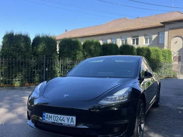 Авто Tesla Model 3 2018 № 8040051