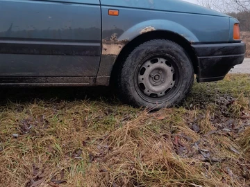 Авто Volkswagen Passat Sedan 1988 № 8040191