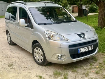 Авто Peugeot Partner 2010 № 8040208