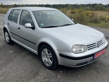 Авто Volkswagen Golf 2002 № 8040229