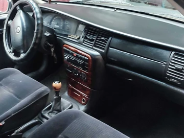 Авто Opel Vectra 2000 № 8040259