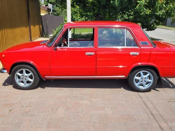 Авто ВАЗ 2101 1983 № 8040319