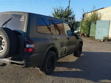 Авто Mitsubishi Pajero 2000 № 8040328