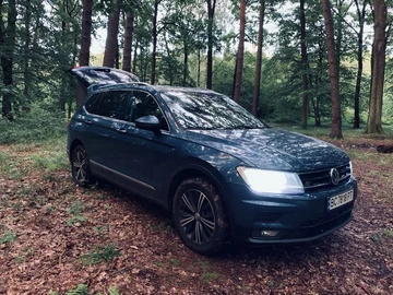Авто Volkswagen Tiguan 2017 № 8040333