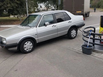 Авто Volkswagen 1600 1989 № 8040393