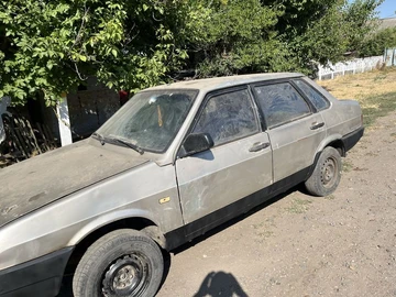 Авто ВАЗ 21099 1999 № 8040432