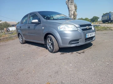 Авто Chevrolet Aveo 2006 № 8040617